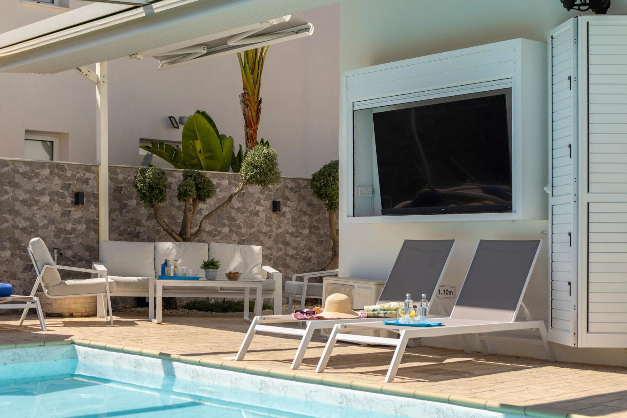 Accomoteleia Crystal Lagoon Villa Protaras Ngoại thất bức ảnh